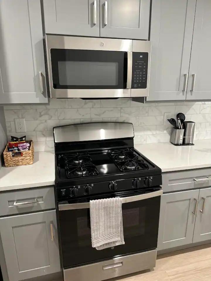 Luxury Stay For Nyc Visit Jersey City 7 Min Walk Nyc Train Station Exterior foto